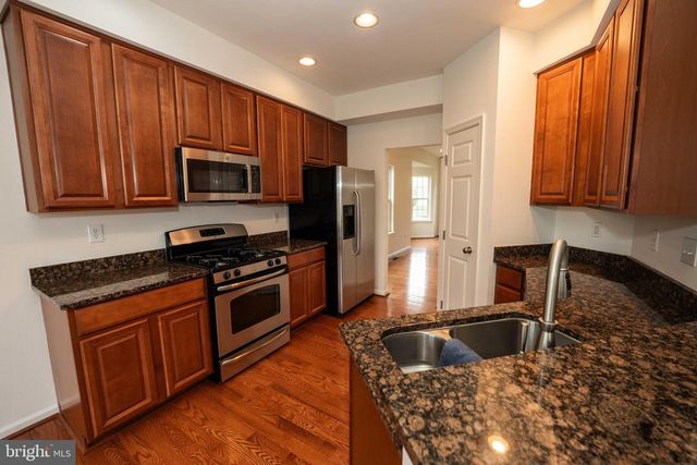 217 S SAVANNA DR, Pottstown, PA 19465