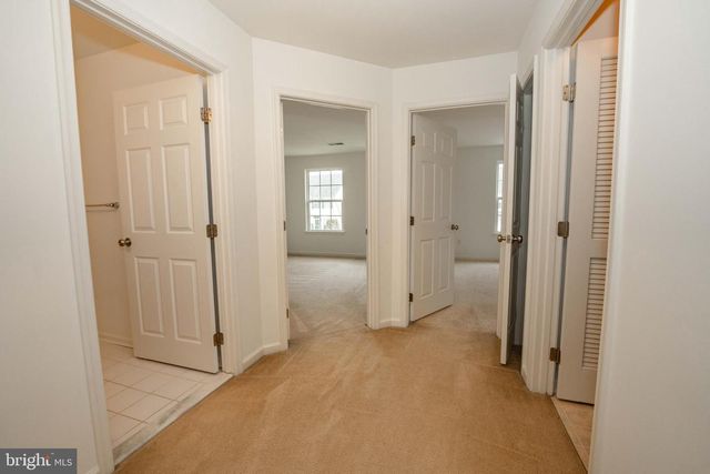 217 S SAVANNA DR, Pottstown, PA 19465