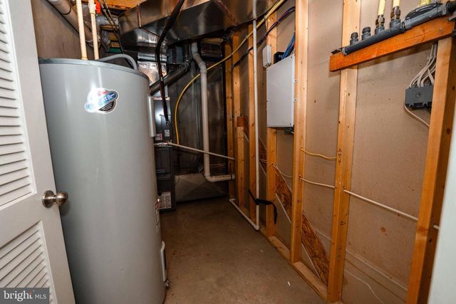 217 S SAVANNA DR, Pottstown, PA 19465