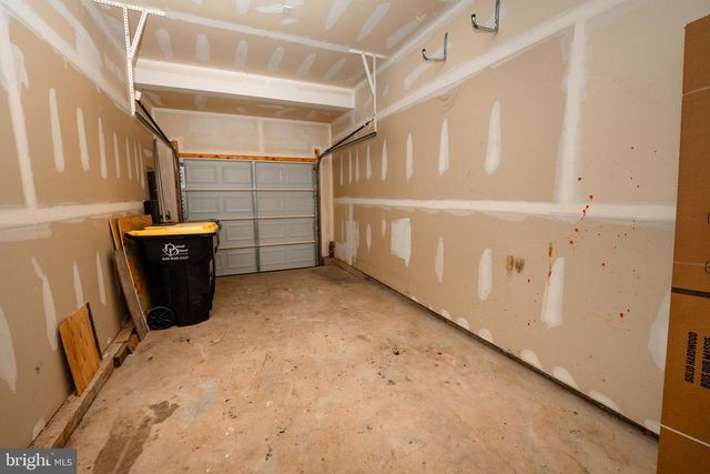 217 S SAVANNA DR, Pottstown, PA 19465