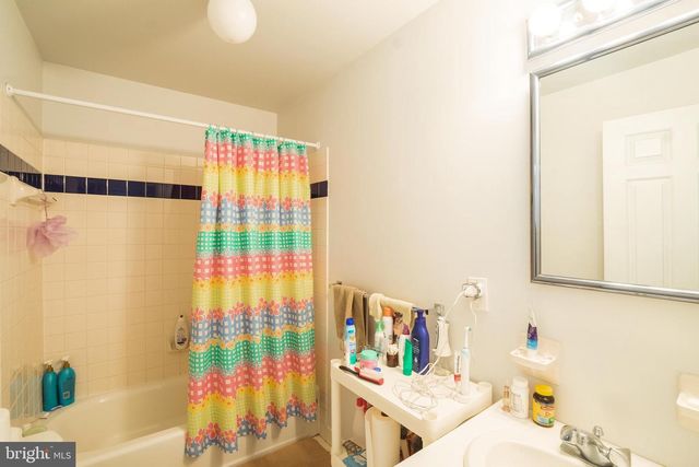 1938 PINE ST, Philadelphia, PA 19103