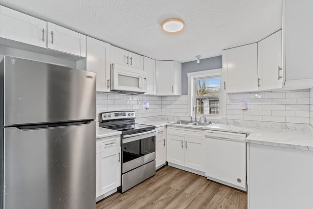 2517 W Phelps Street, Springfield, MO 65802