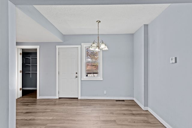 2517 W Phelps Street, Springfield, MO 65802