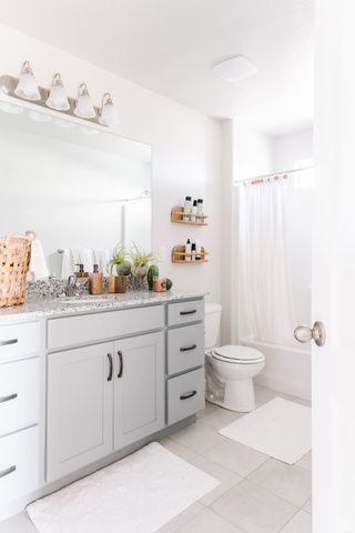 717 N HILLTOP DR, Lehi, UT 84048