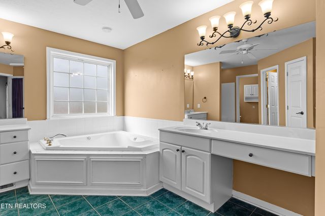 4539 Murphy Rd, Knoxville, TN 37918