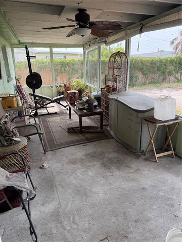 1467 CLASSIC DRIVE, Holiday, FL 34691