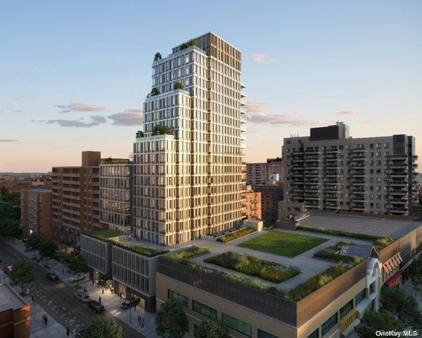 136-18 Maple Avenue 20D, Flushing, NY 11355