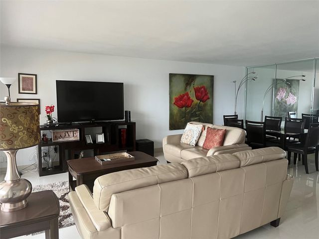 5100 N Ocean Blvd Apt 1115, Lauderdale By The Sea, FL 33308