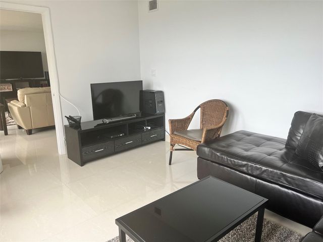 5100 N Ocean Blvd Apt 1115, Lauderdale By The Sea, FL 33308