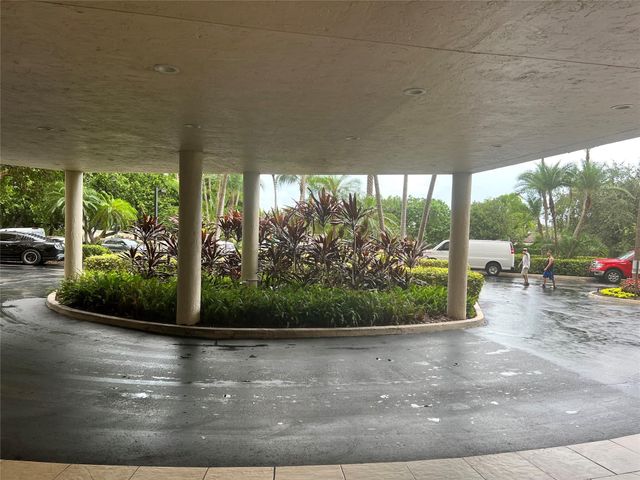 5100 N Ocean Blvd Apt 1115, Lauderdale By The Sea, FL 33308