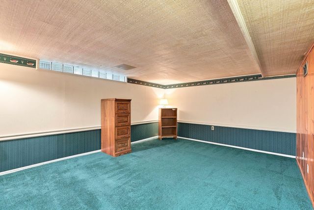 515 E High Dr, Spokane, WA 99203