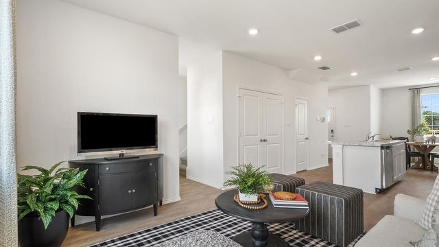 318 NIZAO LN, Bastrop, TX 78602