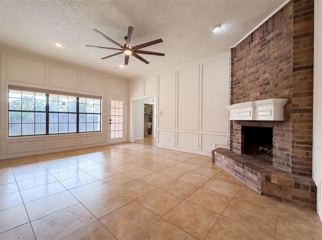 2002 Windmill Drive, Richmond, TX 77406