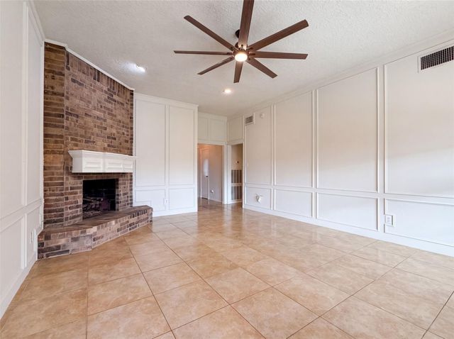 2002 Windmill Drive, Richmond, TX 77406