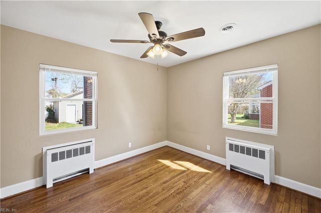 4009 Catesby Jones DR, Hampton, VA 23669