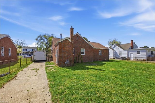 4009 Catesby Jones DR, Hampton, VA 23669