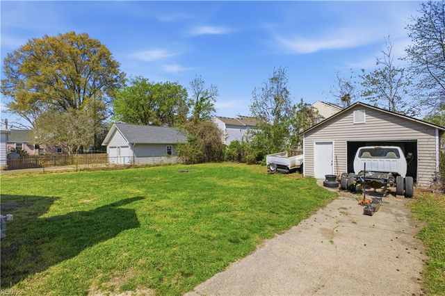 4009 Catesby Jones DR, Hampton, VA 23669