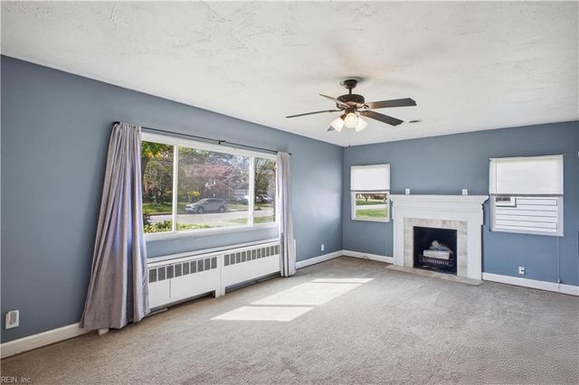4009 Catesby Jones DR, Hampton, VA 23669