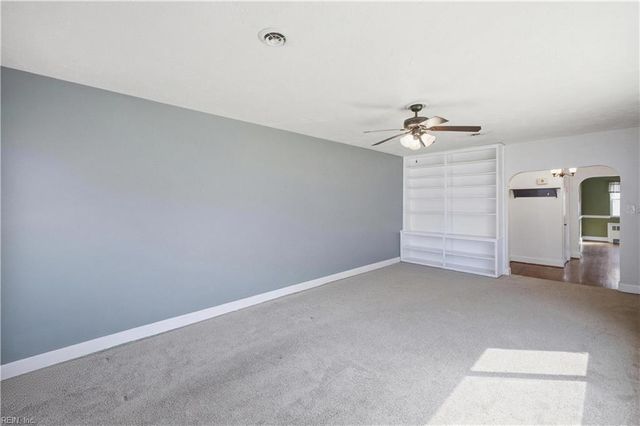 4009 Catesby Jones DR, Hampton, VA 23669