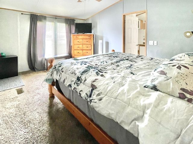 2216 Smith Street, Orange, TX 77630