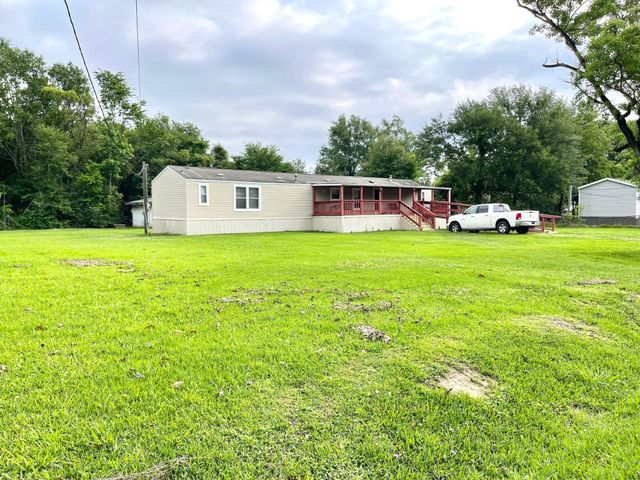 2216 Smith Street, Orange, TX 77630