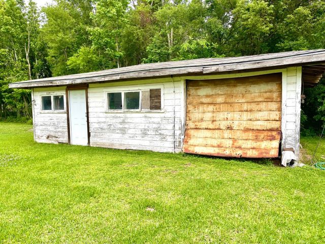 2216 Smith Street, Orange, TX 77630