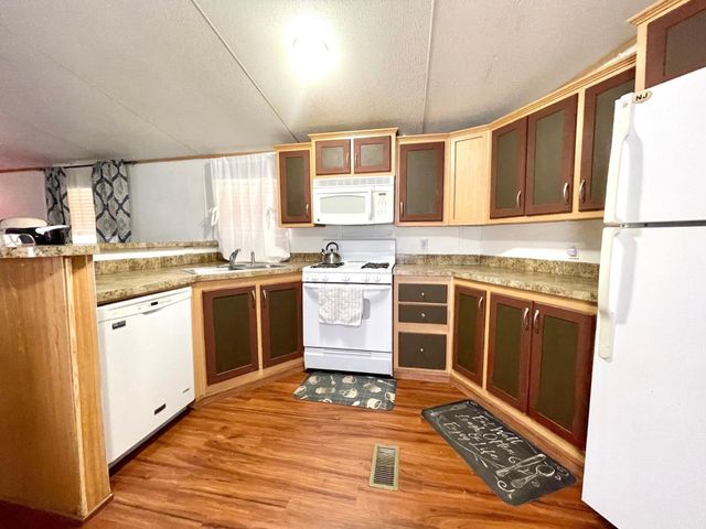 2216 Smith Street, Orange, TX 77630