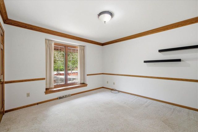 5321 W Woodland DRIVE, Brown Deer, WI 53223