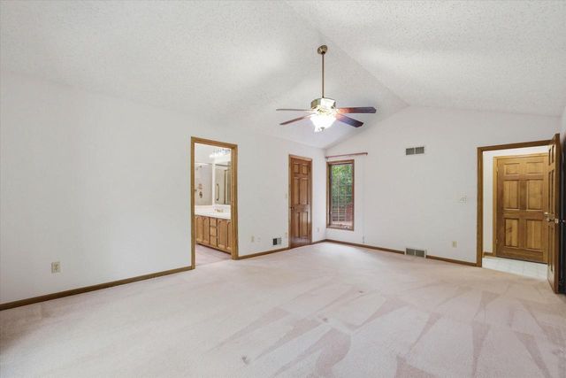 5321 W Woodland DRIVE, Brown Deer, WI 53223