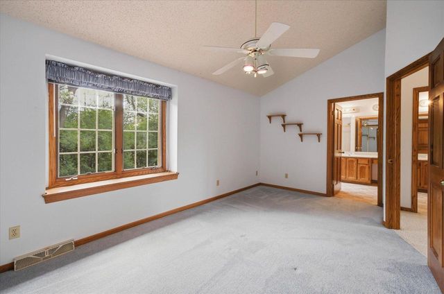 5321 W Woodland DRIVE, Brown Deer, WI 53223