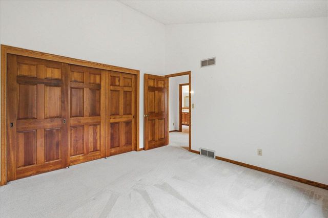 5321 W Woodland DRIVE, Brown Deer, WI 53223