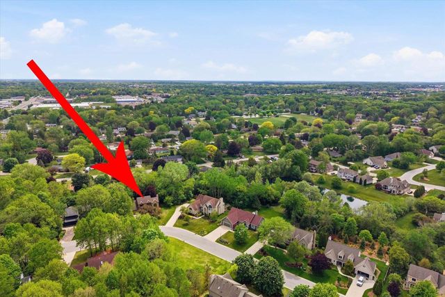 5321 W Woodland DRIVE, Brown Deer, WI 53223