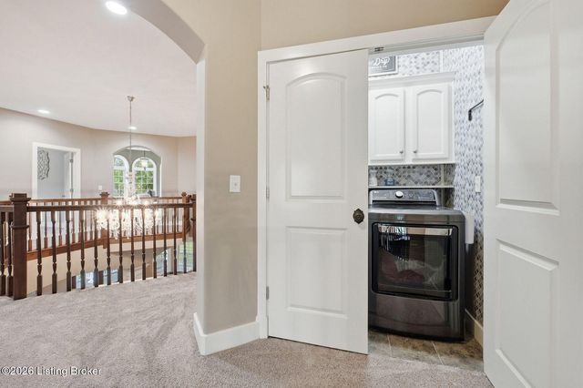 7901 Dobson Ln, Louisville, KY 40291
