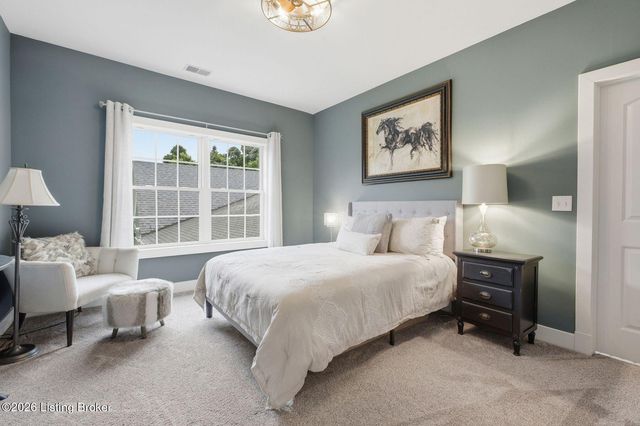 7901 Dobson Ln, Louisville, KY 40291