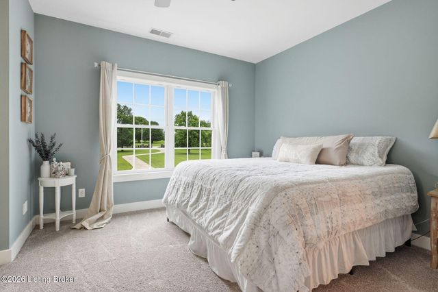 7901 Dobson Ln, Louisville, KY 40291