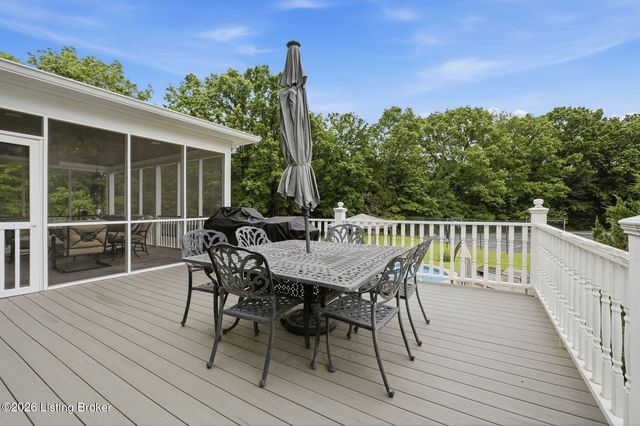 7901 Dobson Ln, Louisville, KY 40291