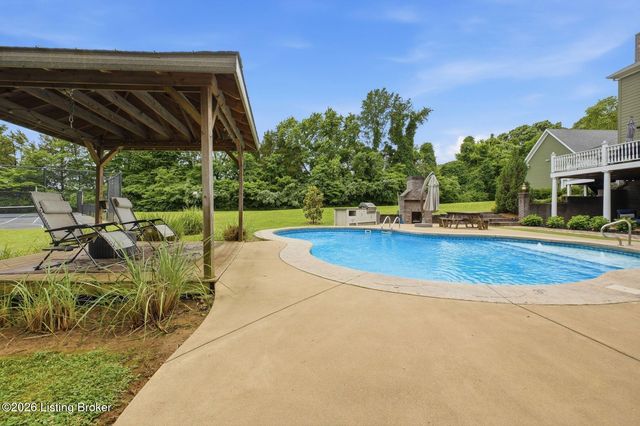 7901 Dobson Ln, Louisville, KY 40291