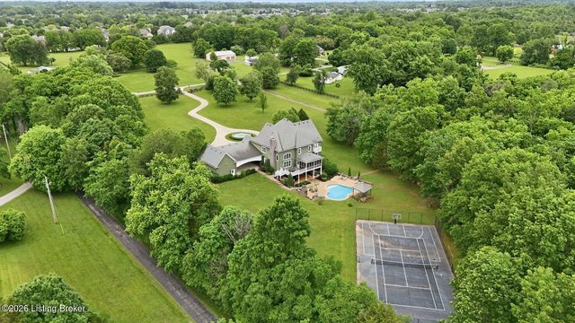 7901 Dobson Ln, Louisville, KY 40291