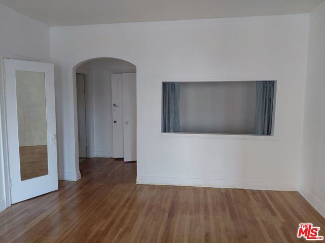 2121 James M Wood Boulevard 411, Los Angeles, CA 90006