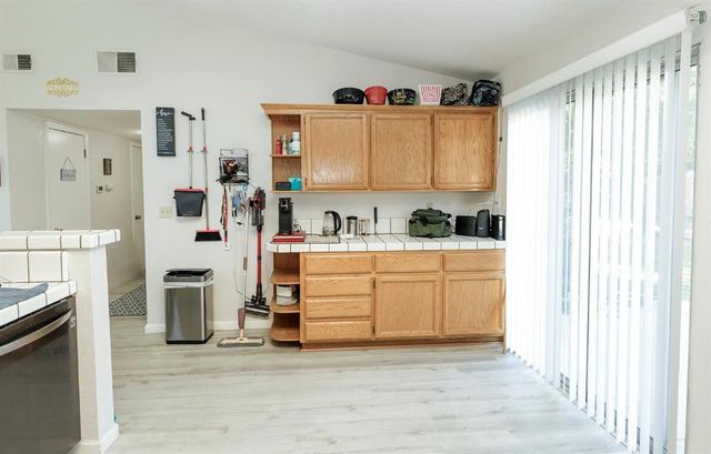 433 Snow Spring Ct, Waterford, CA 95386