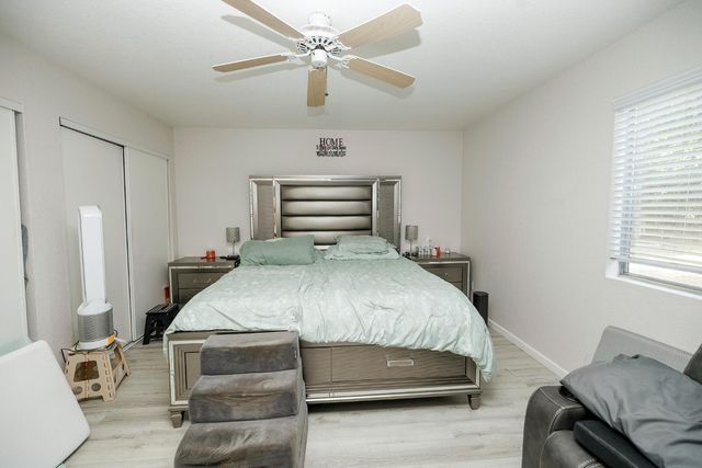 433 Snow Spring Ct, Waterford, CA 95386