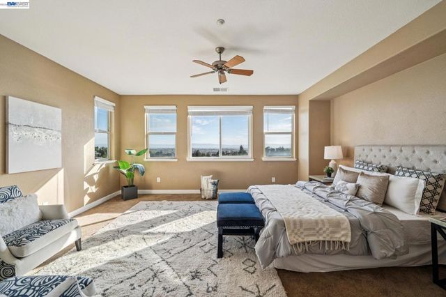 6403 Blue Rock Ct, Oakland, CA 94605