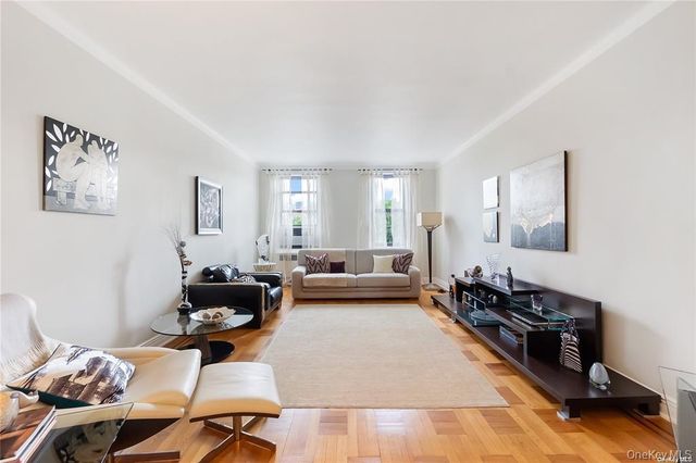 84-51 Beverly Road 6R, Kew Gardens, NY 11415