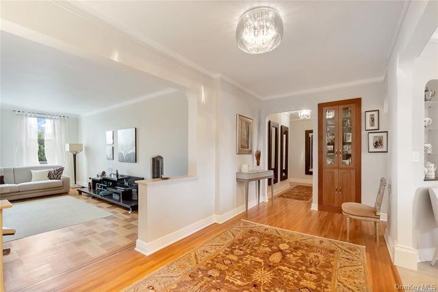 84-51 Beverly Road 6R, Kew Gardens, NY 11415