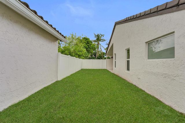18343 SW 5TH Court, Pembroke Pines, FL 33029