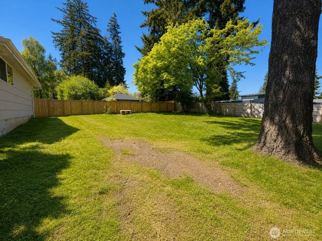 19001 Wallingford Ave N, Shoreline, WA 98133