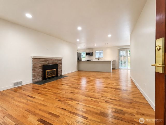 19001 Wallingford Ave N, Shoreline, WA 98133