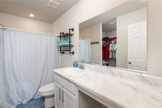 2418 S Ouachita Drive, Fayetteville, AR 72701