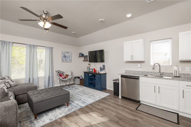 2418 S Ouachita Drive, Fayetteville, AR 72701