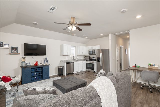 2418 S Ouachita Drive, Fayetteville, AR 72701